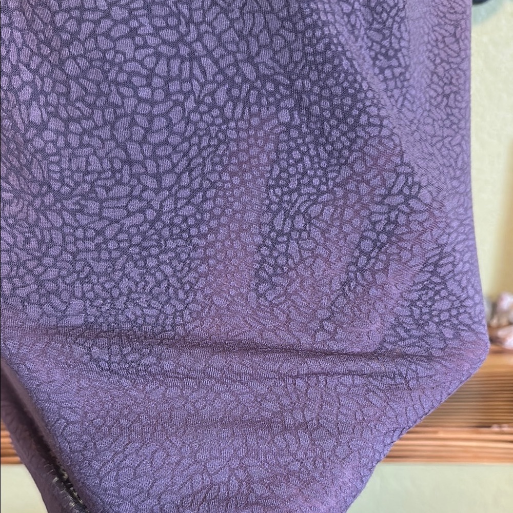 Lululemon Open Back Tank Top - Picture 2 of 5